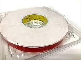 Cinta de fijación automotriz 3M 06381, 20 yd x 7/8 in, 1,12 mm de espesor, blanca