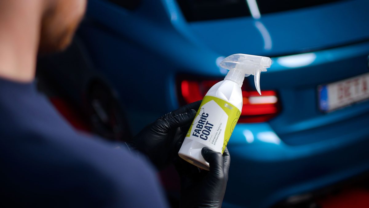 Gyeon Q2 Fabric Coat aplication